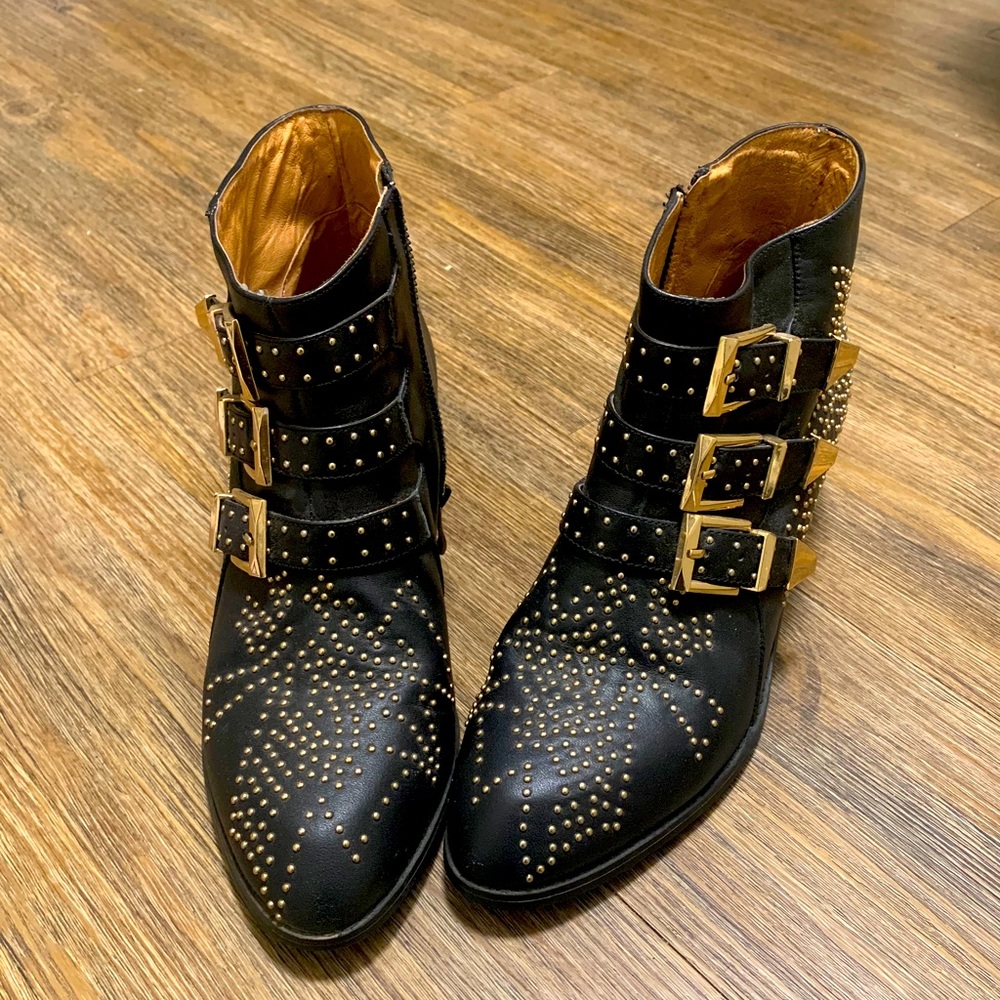 Leather boots